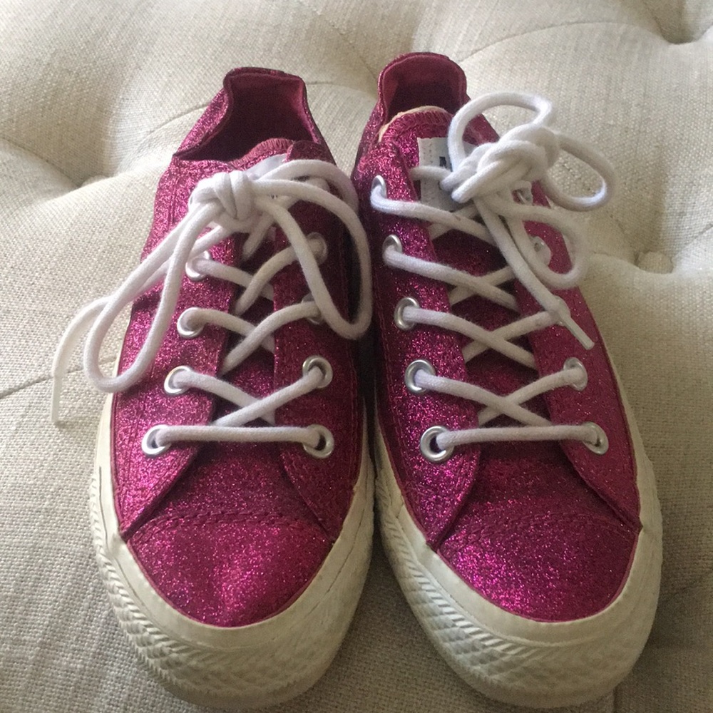 Women/Girls glitter converse